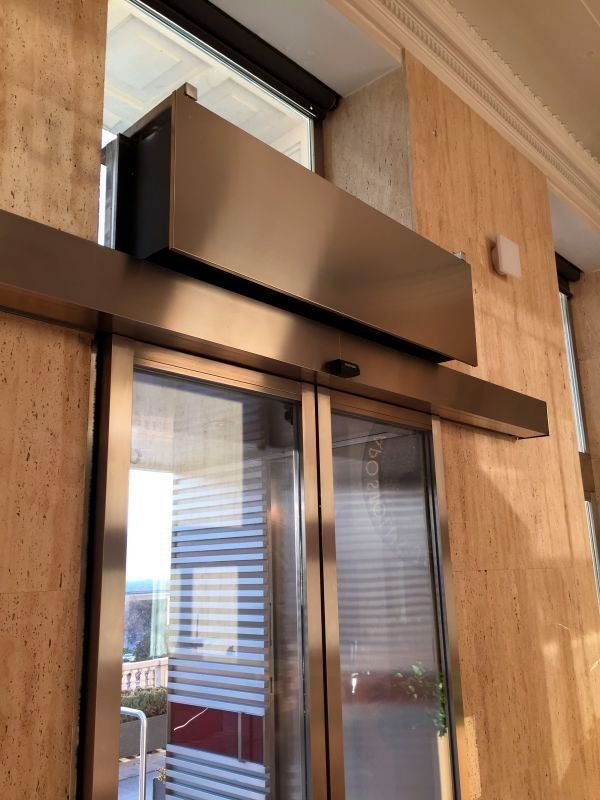 Instalación de cortinas de aire industrial en Madrid
