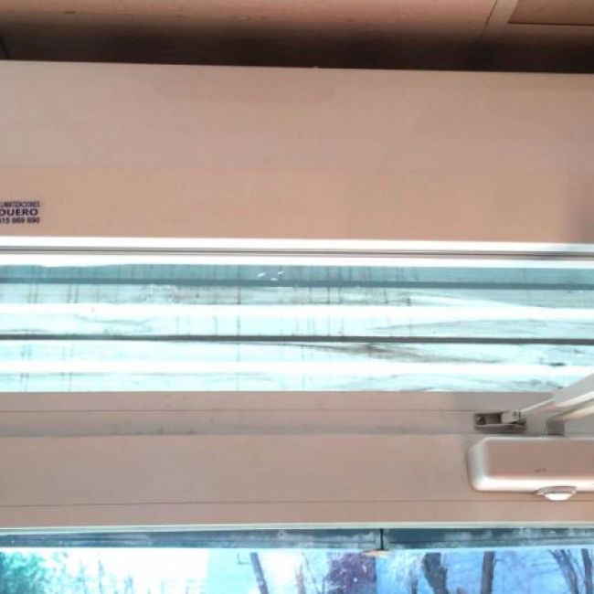 Instalación de cortinas de aire