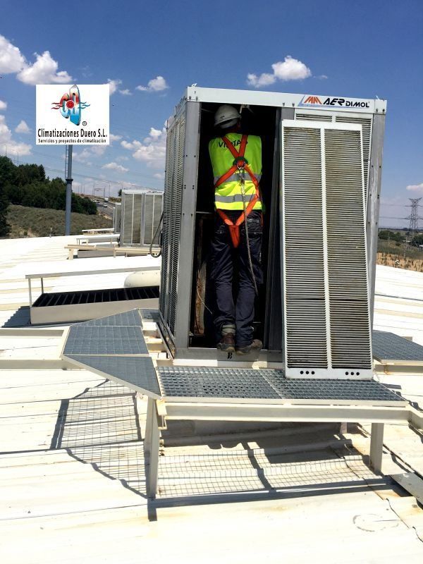 Reparación de aire acondicionado industrial en Madrid