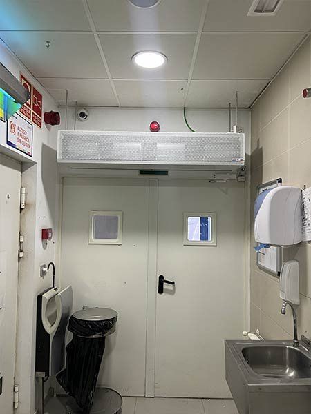 Instalación de cortinas de aire